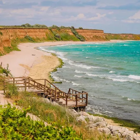 къща за гости,,вила росица,, *