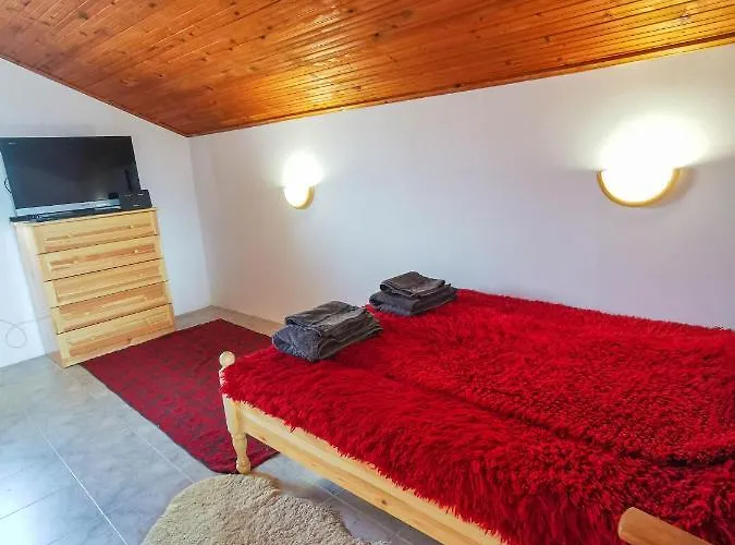 къща за гости,,вила росица,, Луксозна вила Шабла